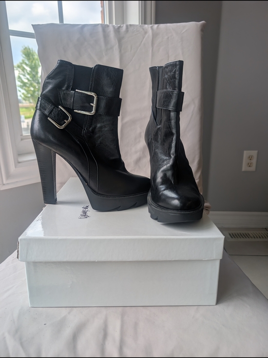 Spa Ziomoda Shoes - Black High Heel Buckle Ankle Boots — Elegant Women's Leather Booties